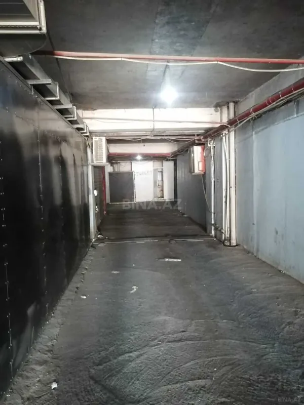 Satılır obyekt 1800 m²