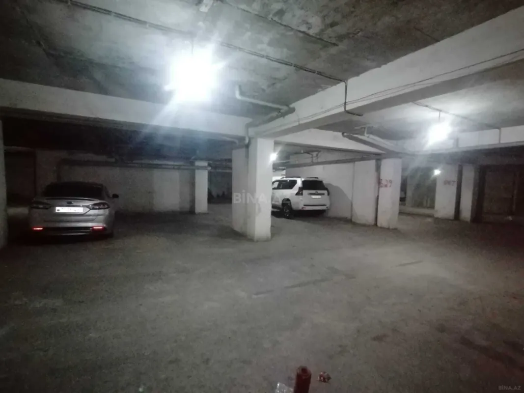 Satılır obyekt 1800 m²