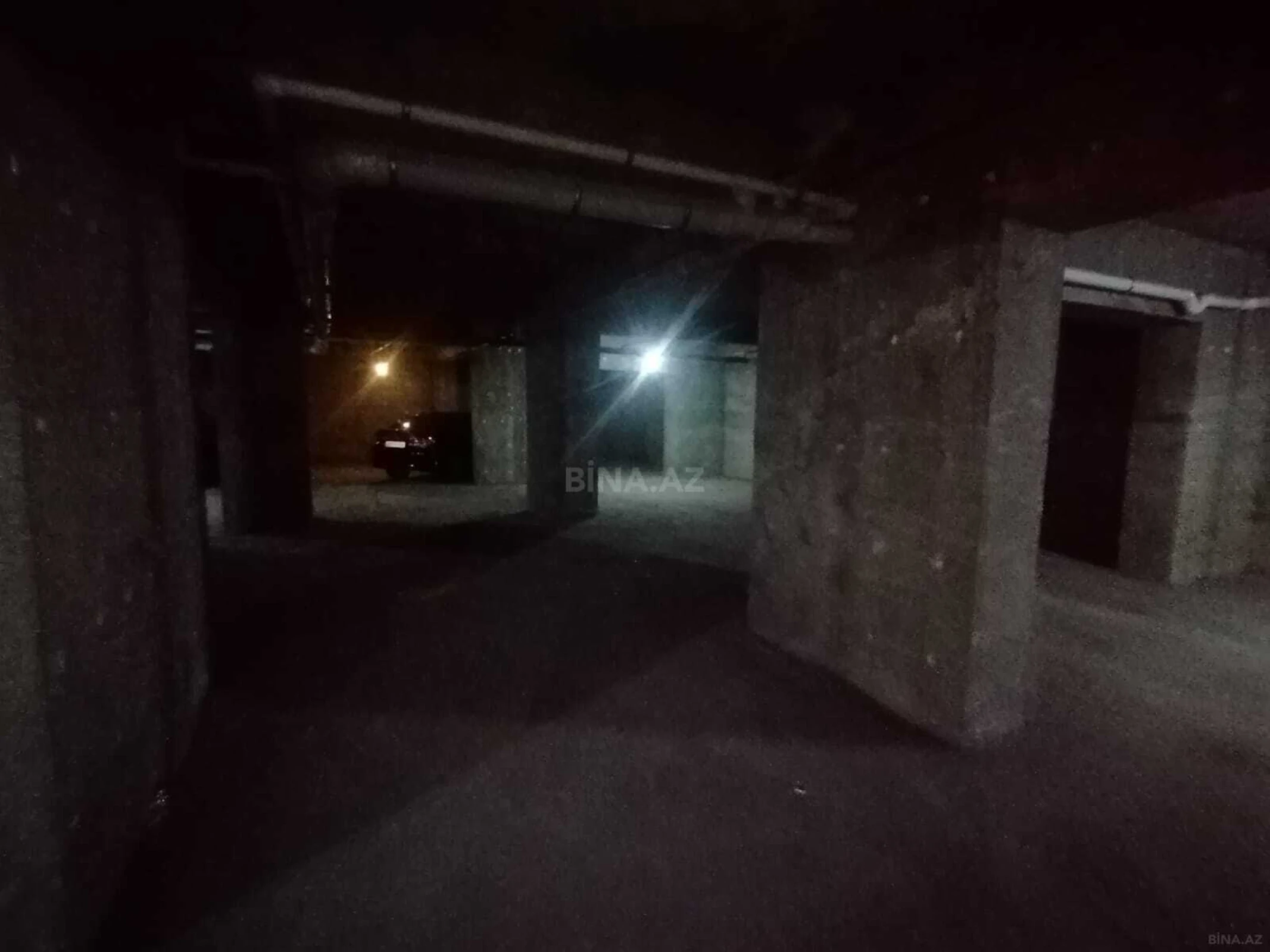 Satılır obyekt 1800 m²