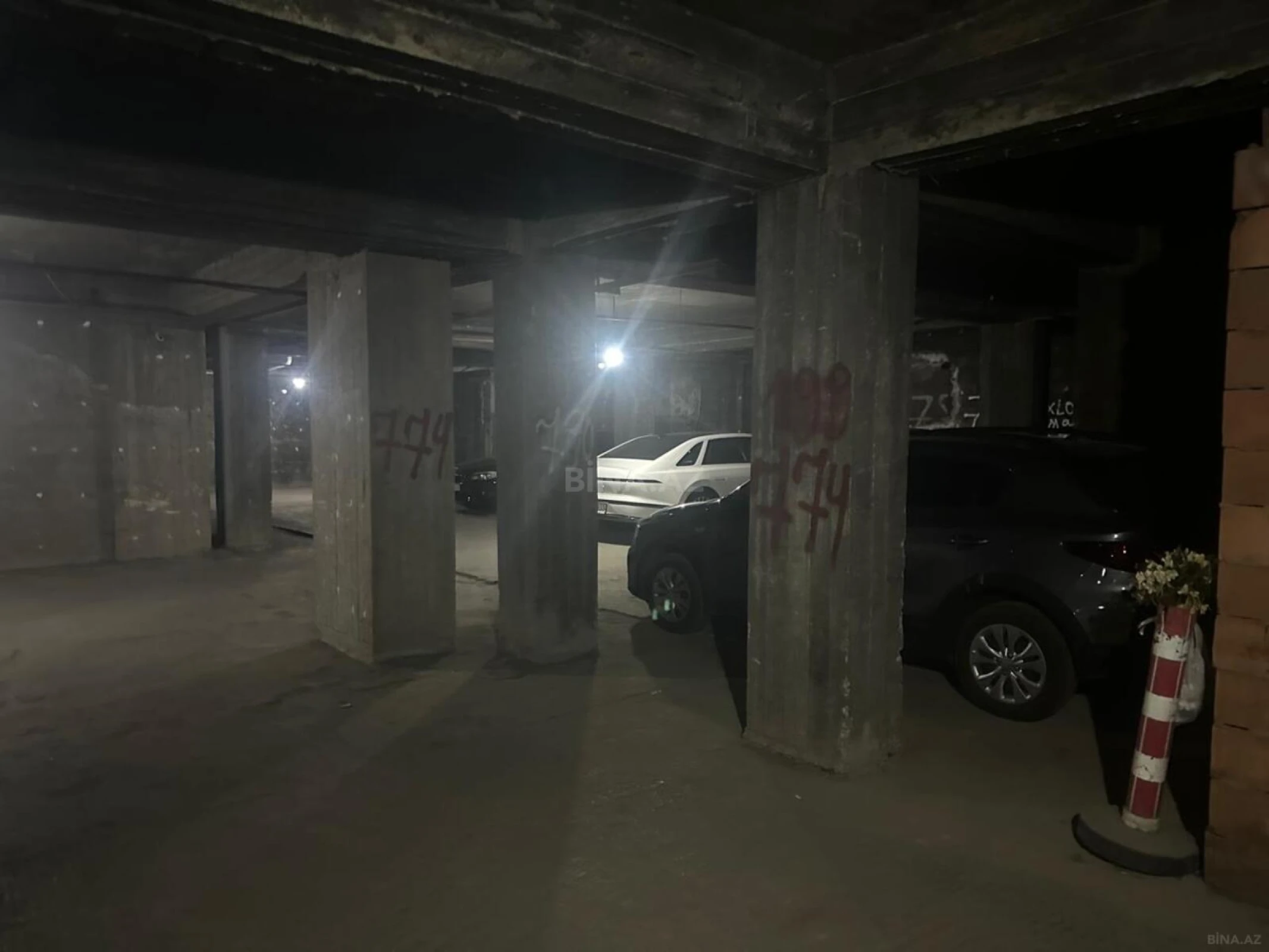 Satılır obyekt 1800 m²