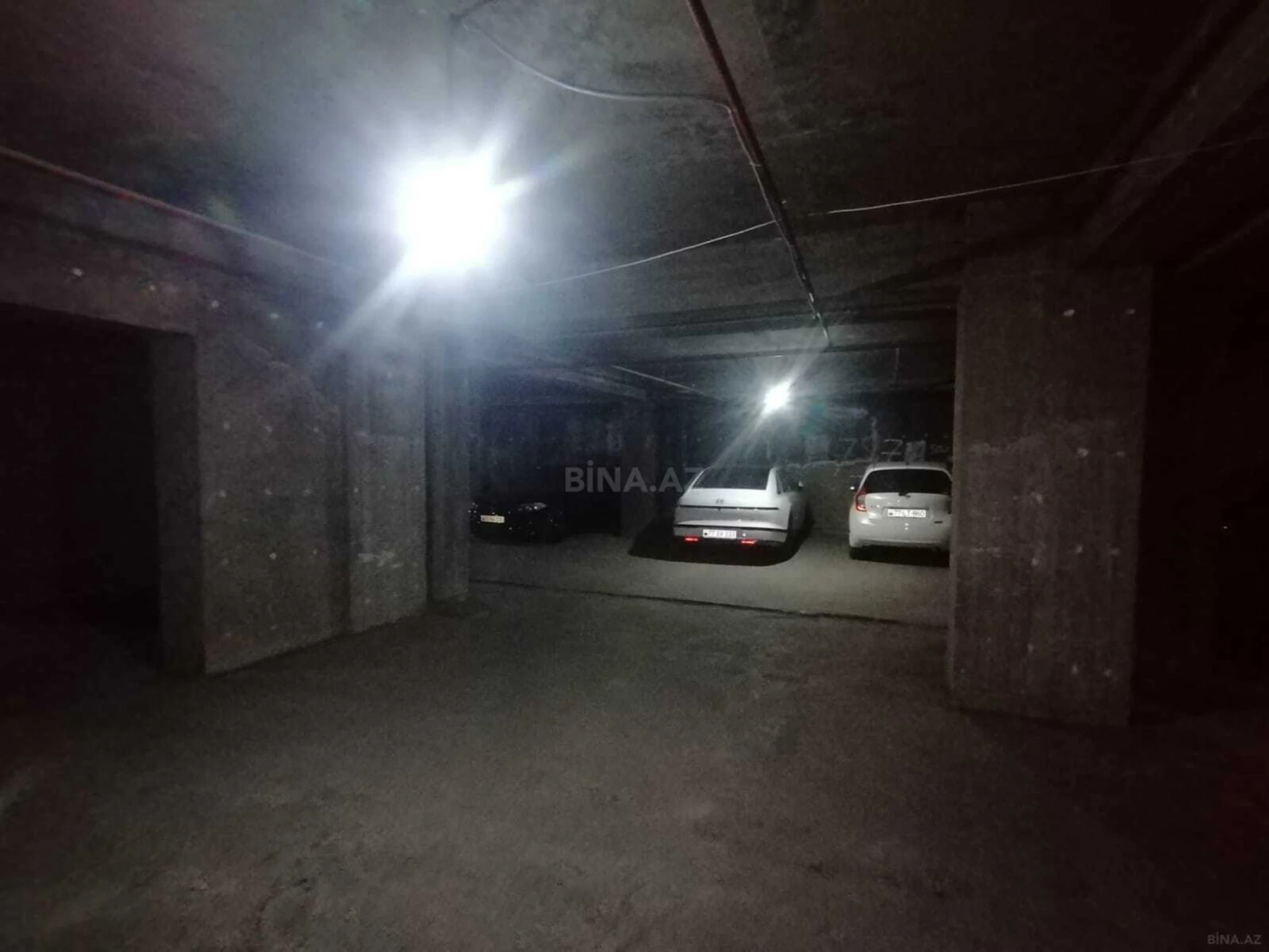 Satılır obyekt 1800 m²