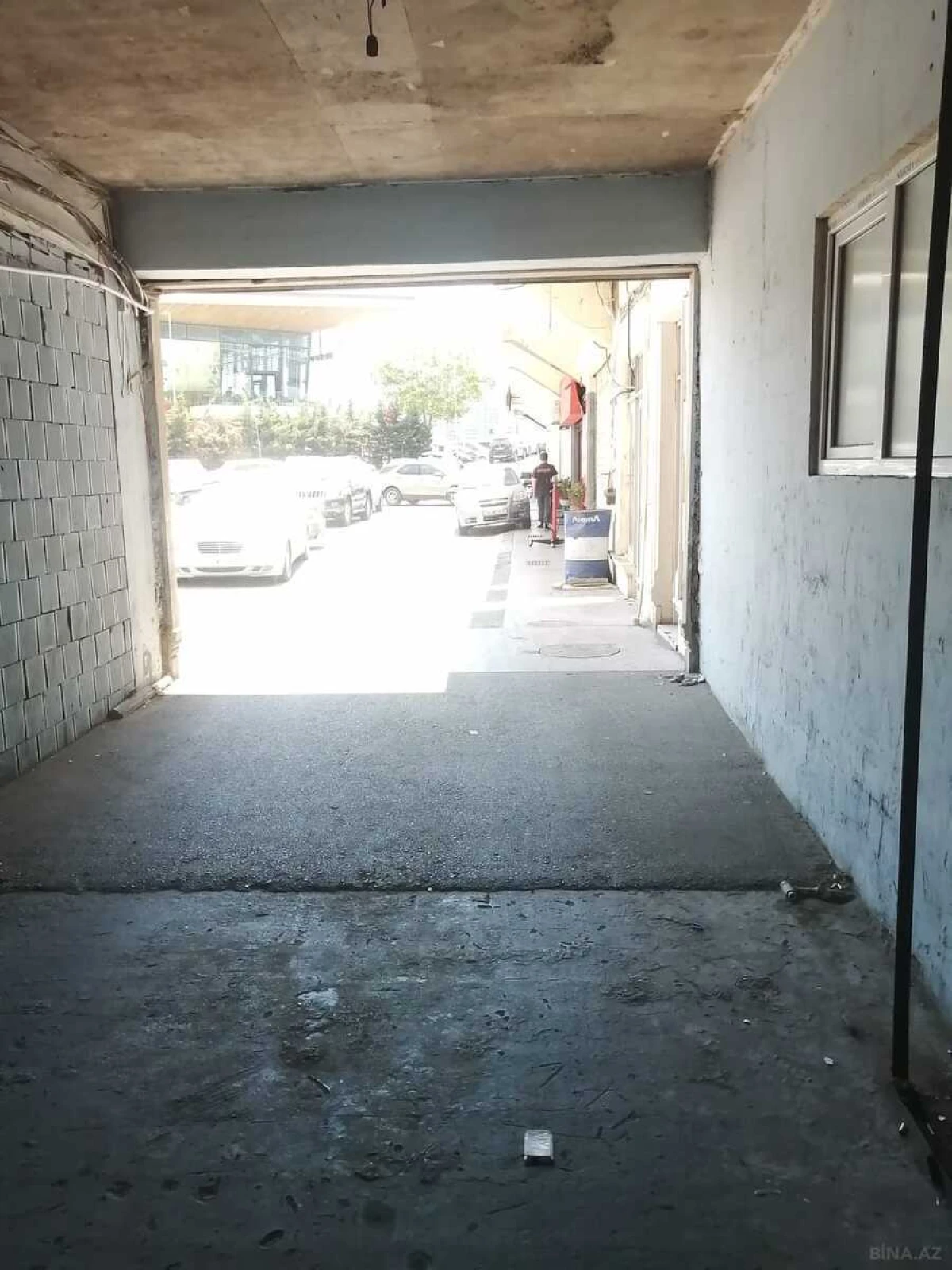 Satılır obyekt 1800 m²