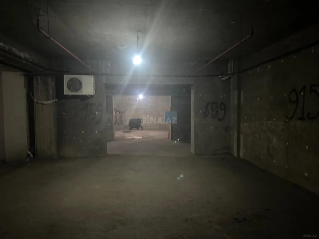 Satılır obyekt 1800 m²