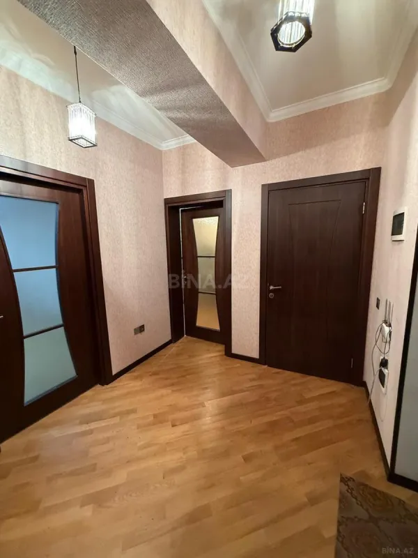 Satılır 2 otaqlı mənzil 63 m²