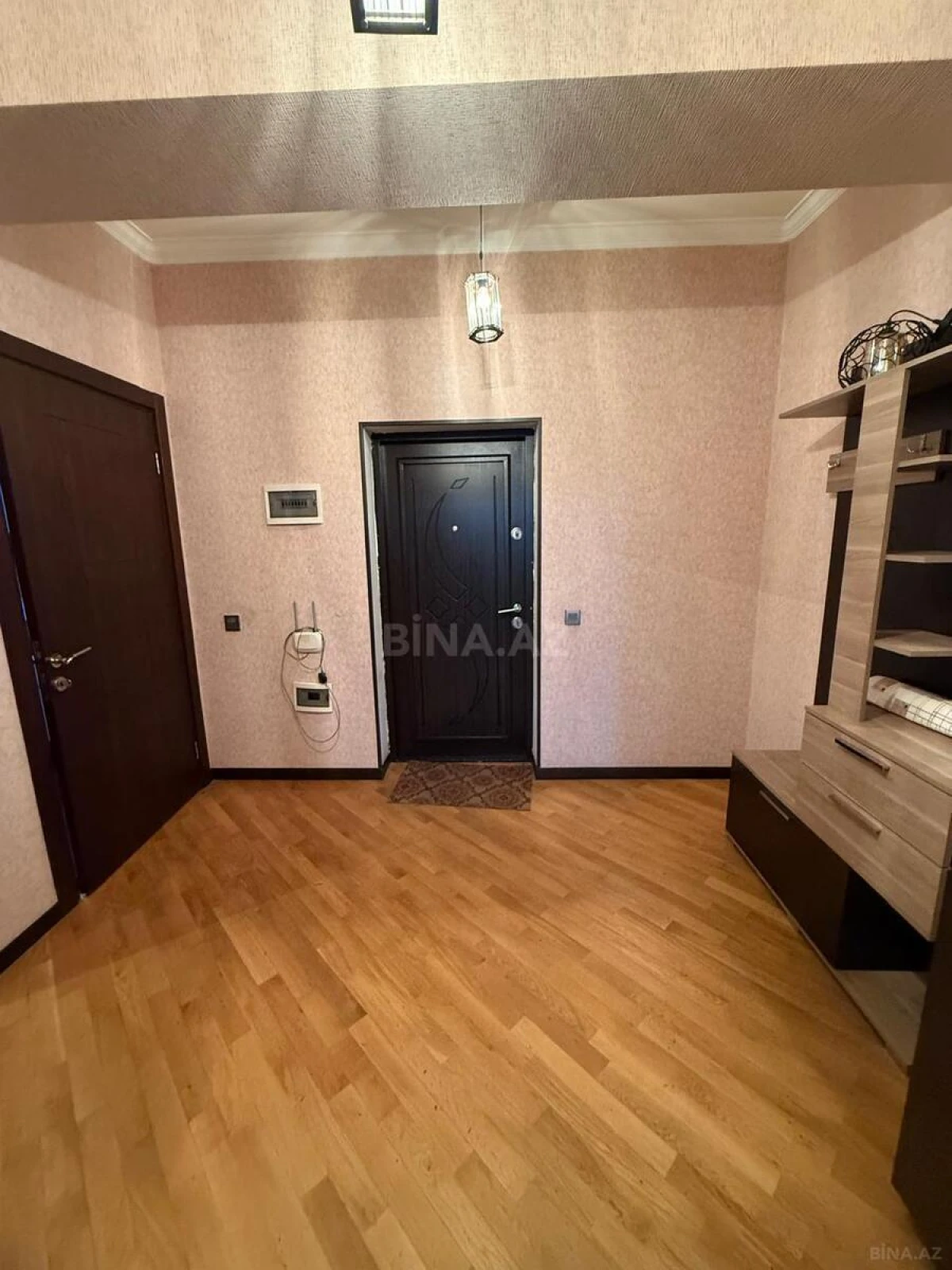 Satılır 2 otaqlı mənzil 63 m²