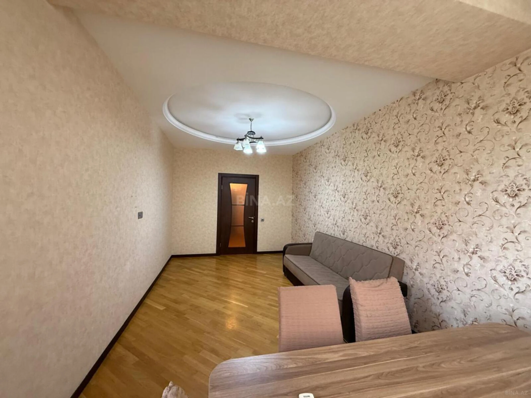Satılır 2 otaqlı mənzil 63 m²