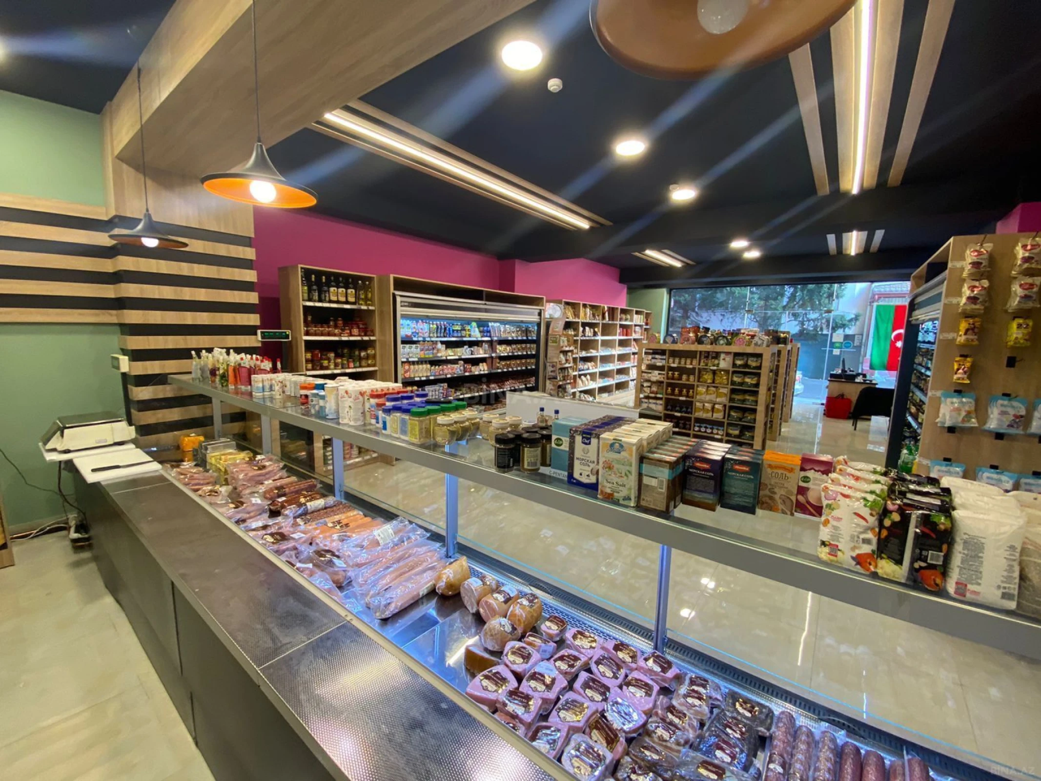 Satılır obyekt 170 m²