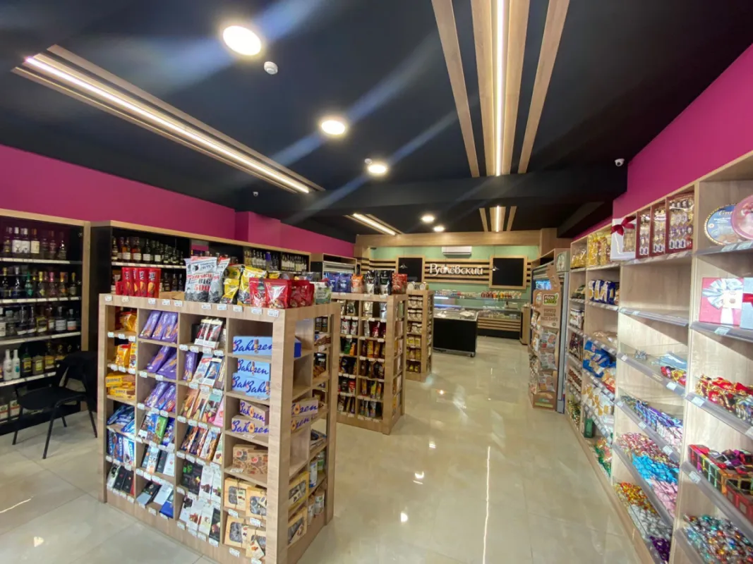 Satılır obyekt 170 m²