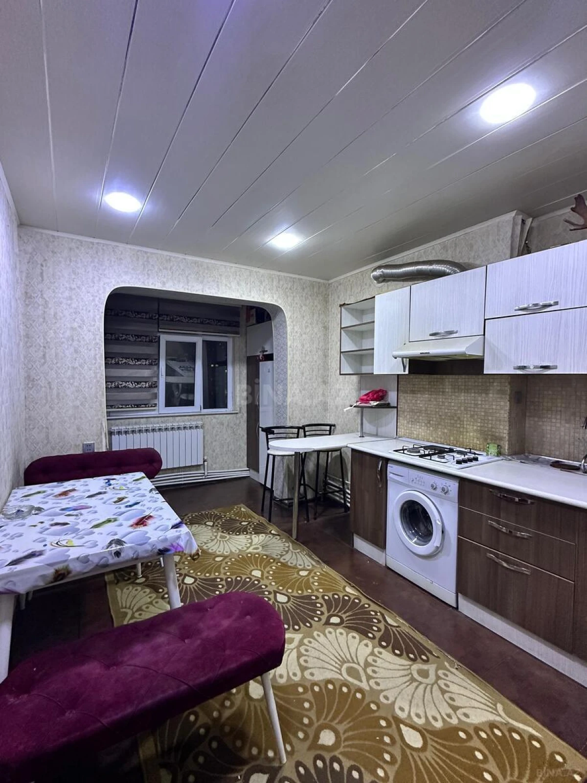 Kirayə verilir 2 otaqlı mənzil 70 m²