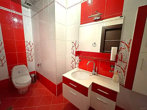 Kirayə verilir 2 otaqlı mənzil 110 m²