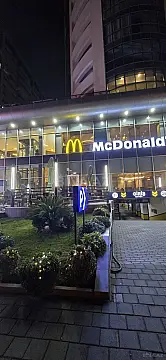 Satılır 4 otaqlı mənzil 200 m²