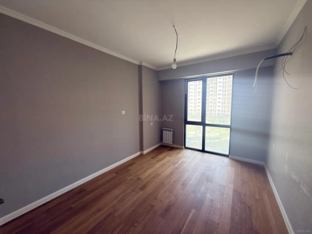 Satılır 3 otaqlı mənzil 83 m²