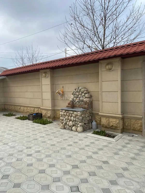 Satılır 6 otaqlı həyət evi 480 m²