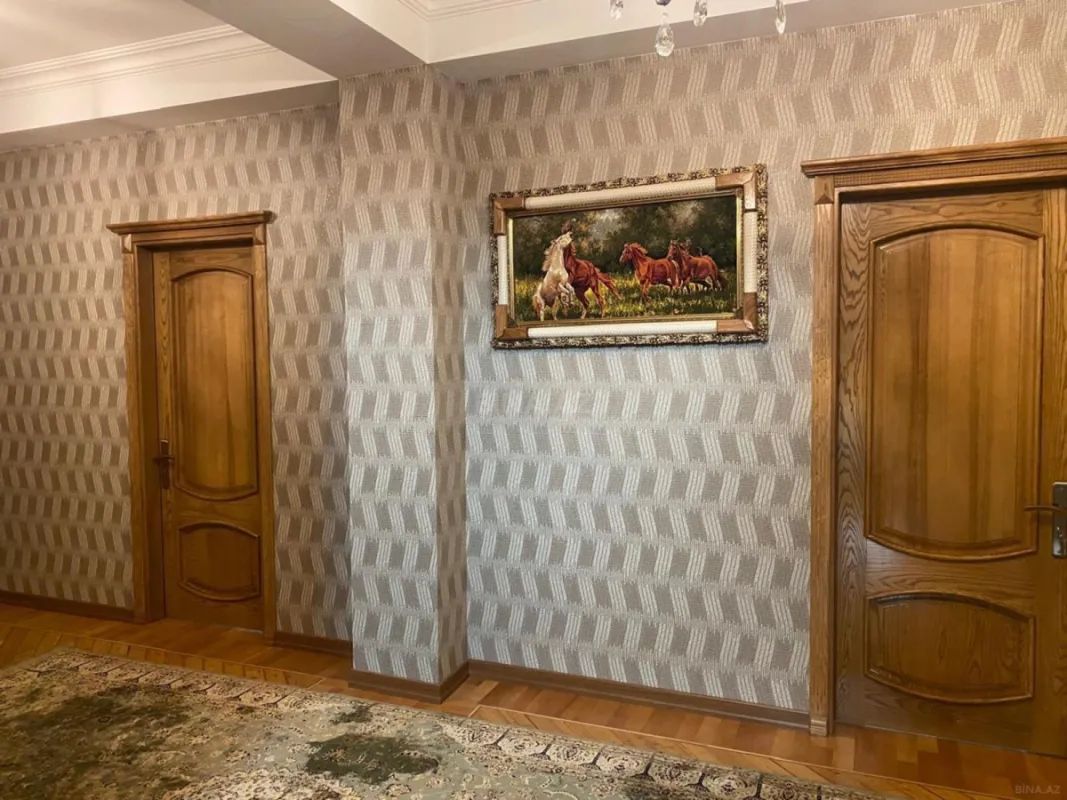 Satılır 6 otaqlı həyət evi 480 m²