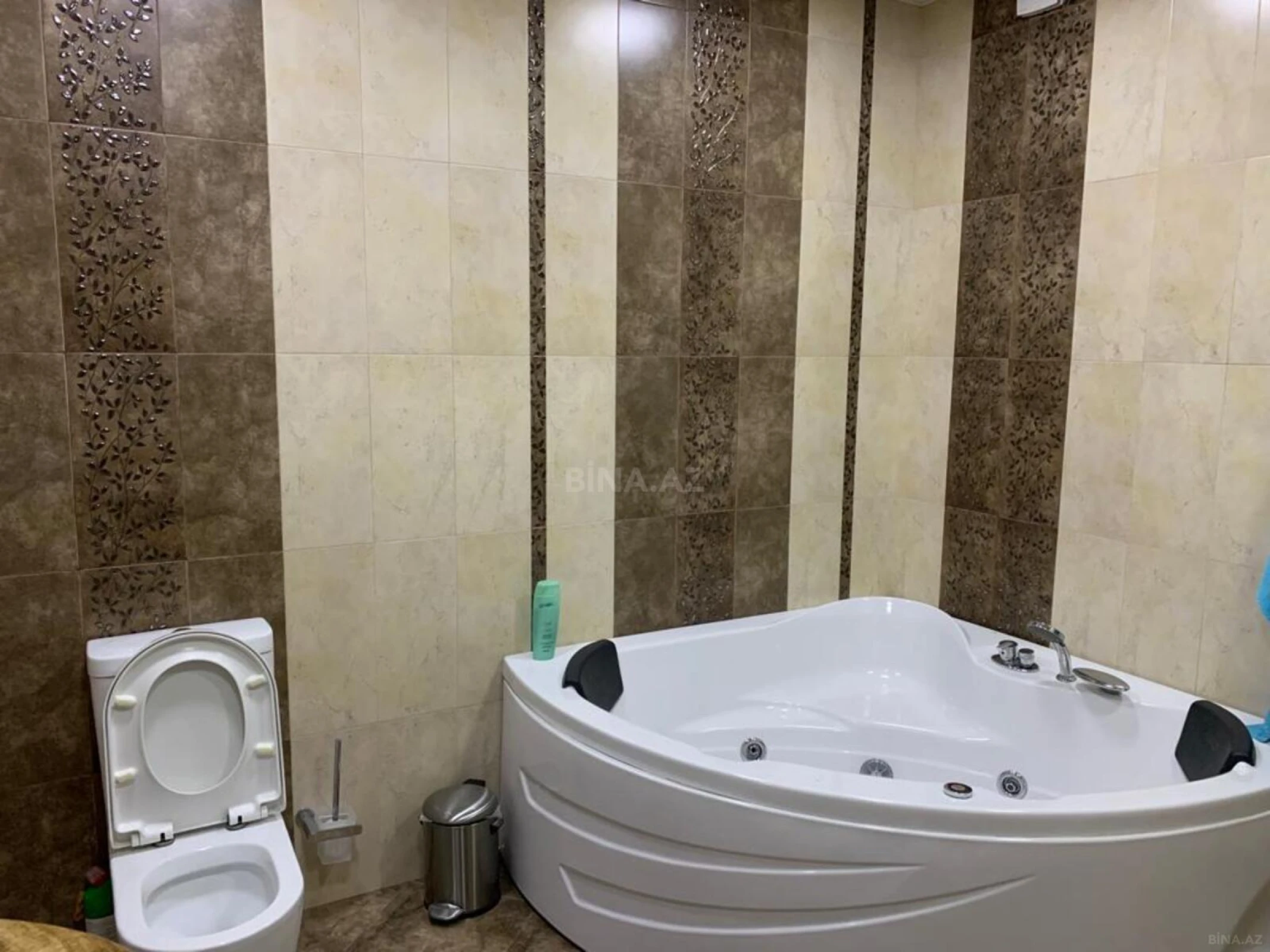 Kirayə verilir 4 otaqlı mənzil 185 m²