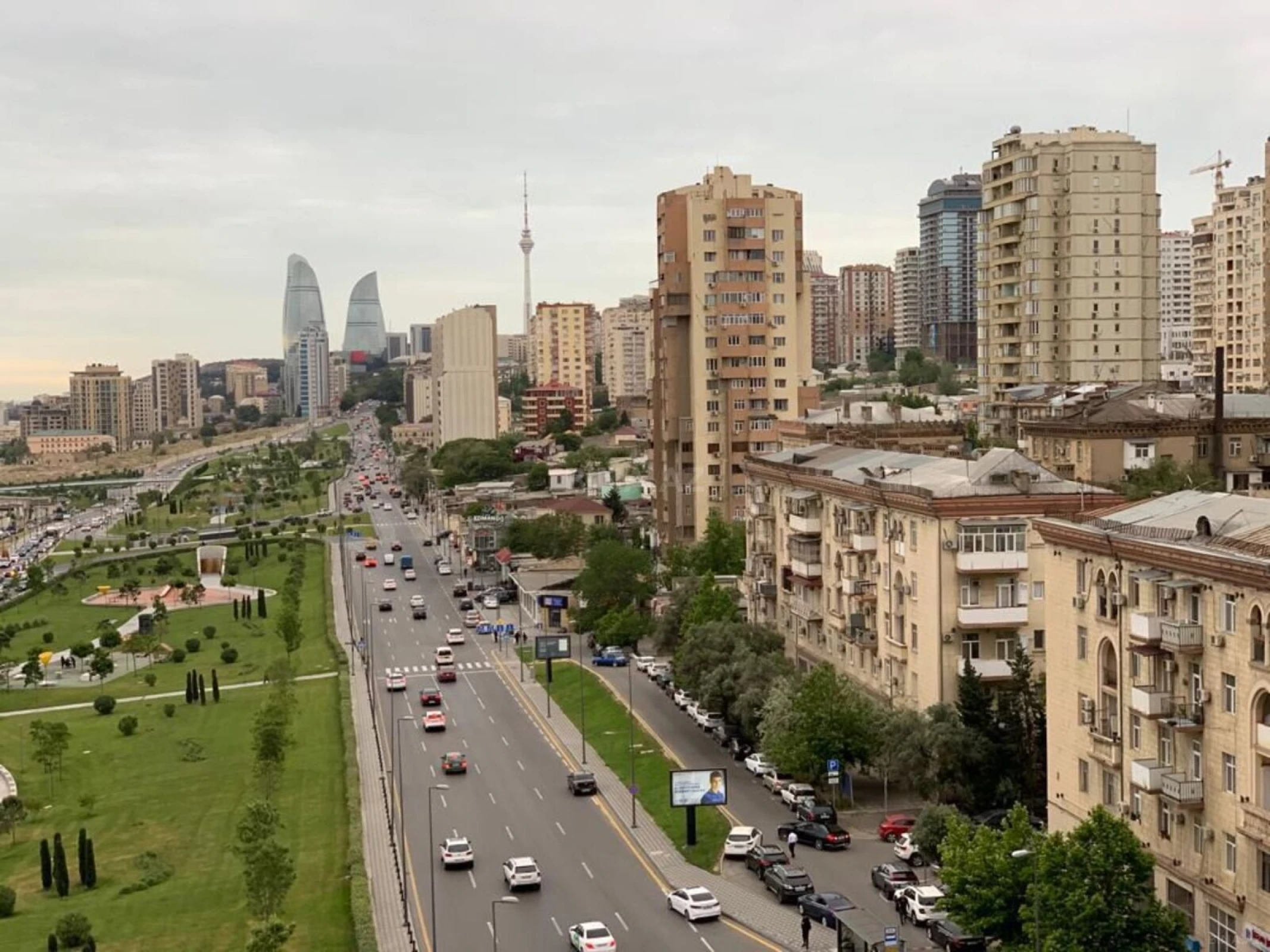 Kirayə verilir 4 otaqlı mənzil 185 m²