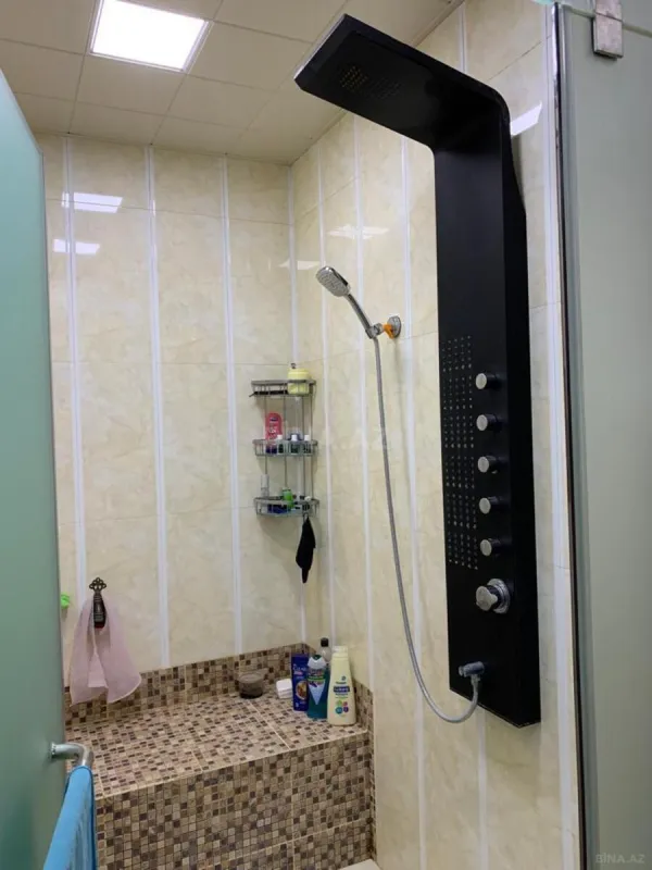 Kirayə verilir 4 otaqlı mənzil 185 m²