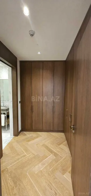 Kirayə verilir 3 otaqlı mənzil 165 m²