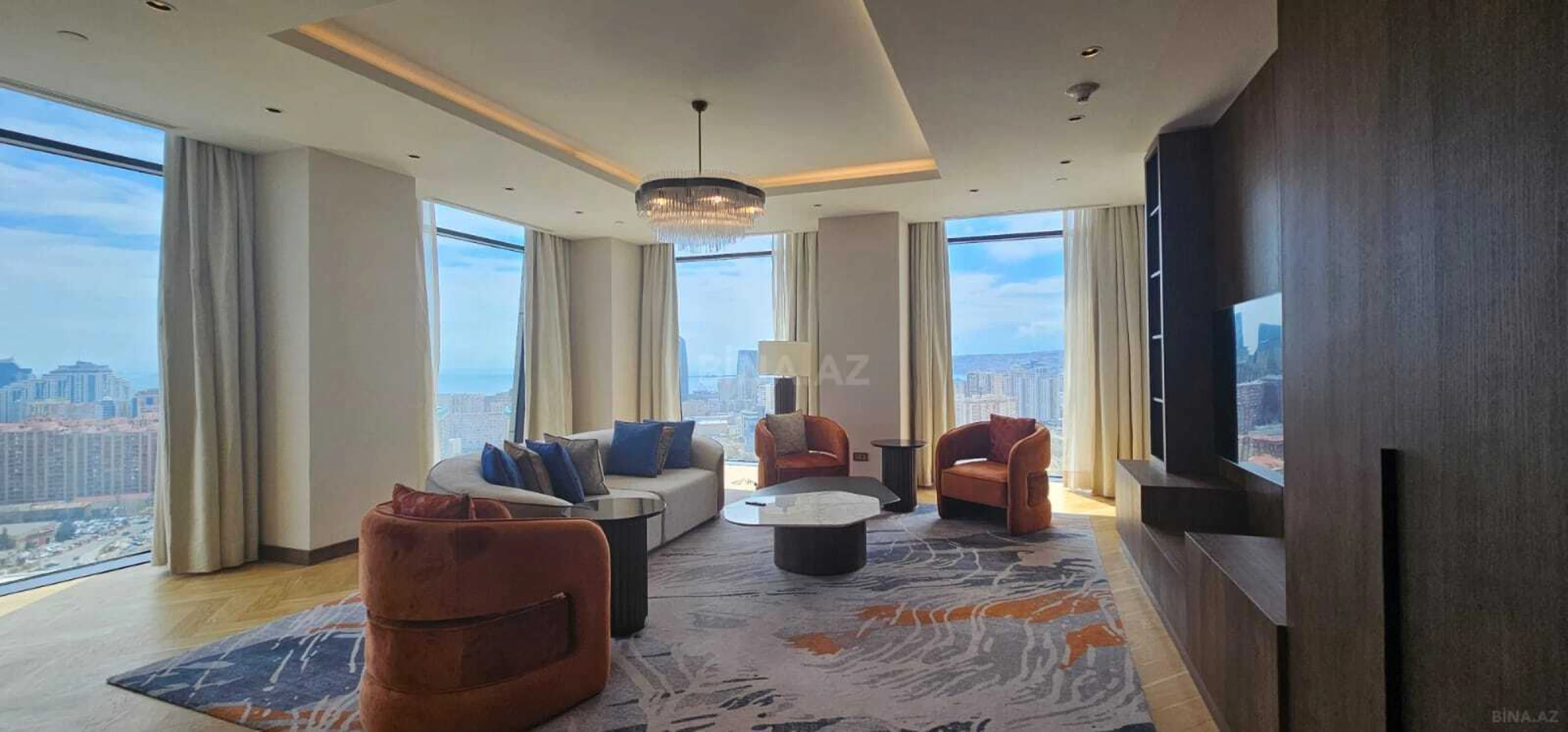 Kirayə verilir 3 otaqlı mənzil 165 m²