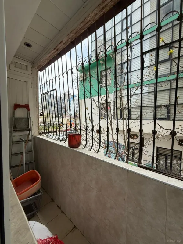 Satılır 3 otaqlı mənzil 95 m²