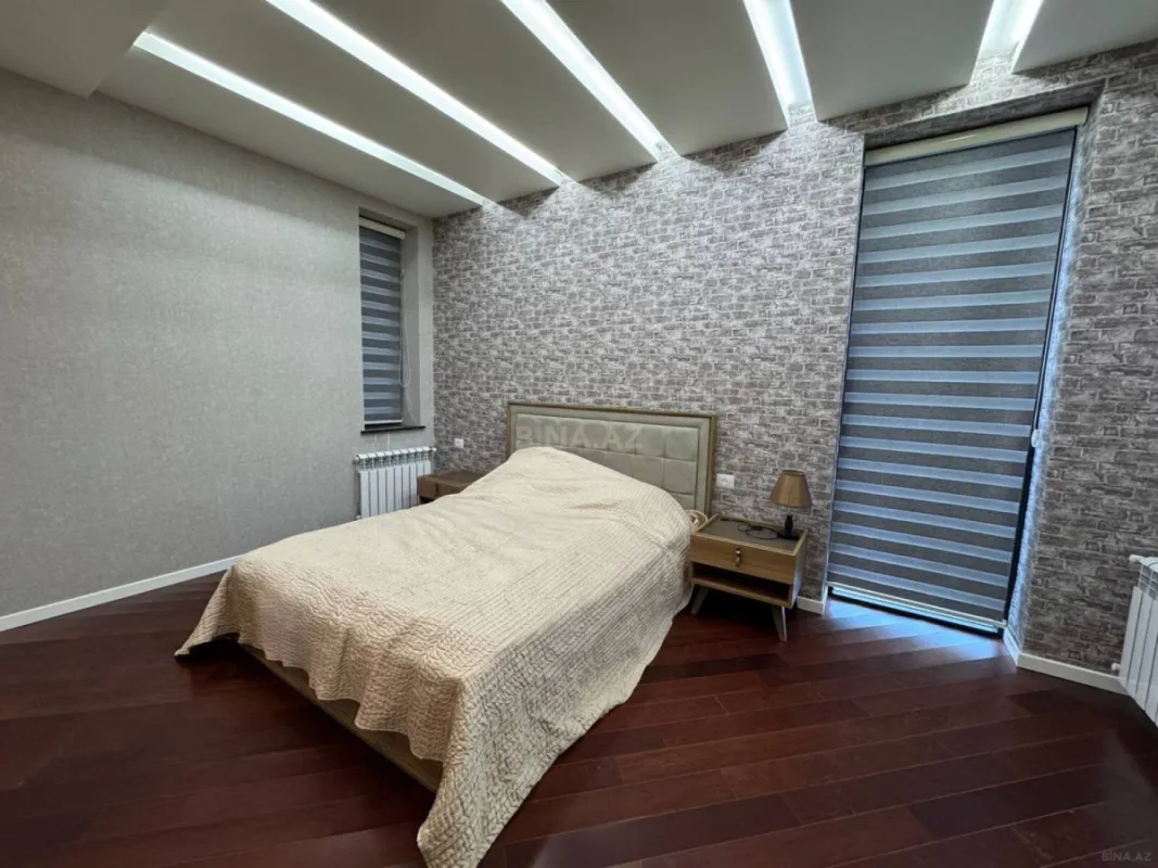 Satılır 6 otaqlı həyət evi 400 m²