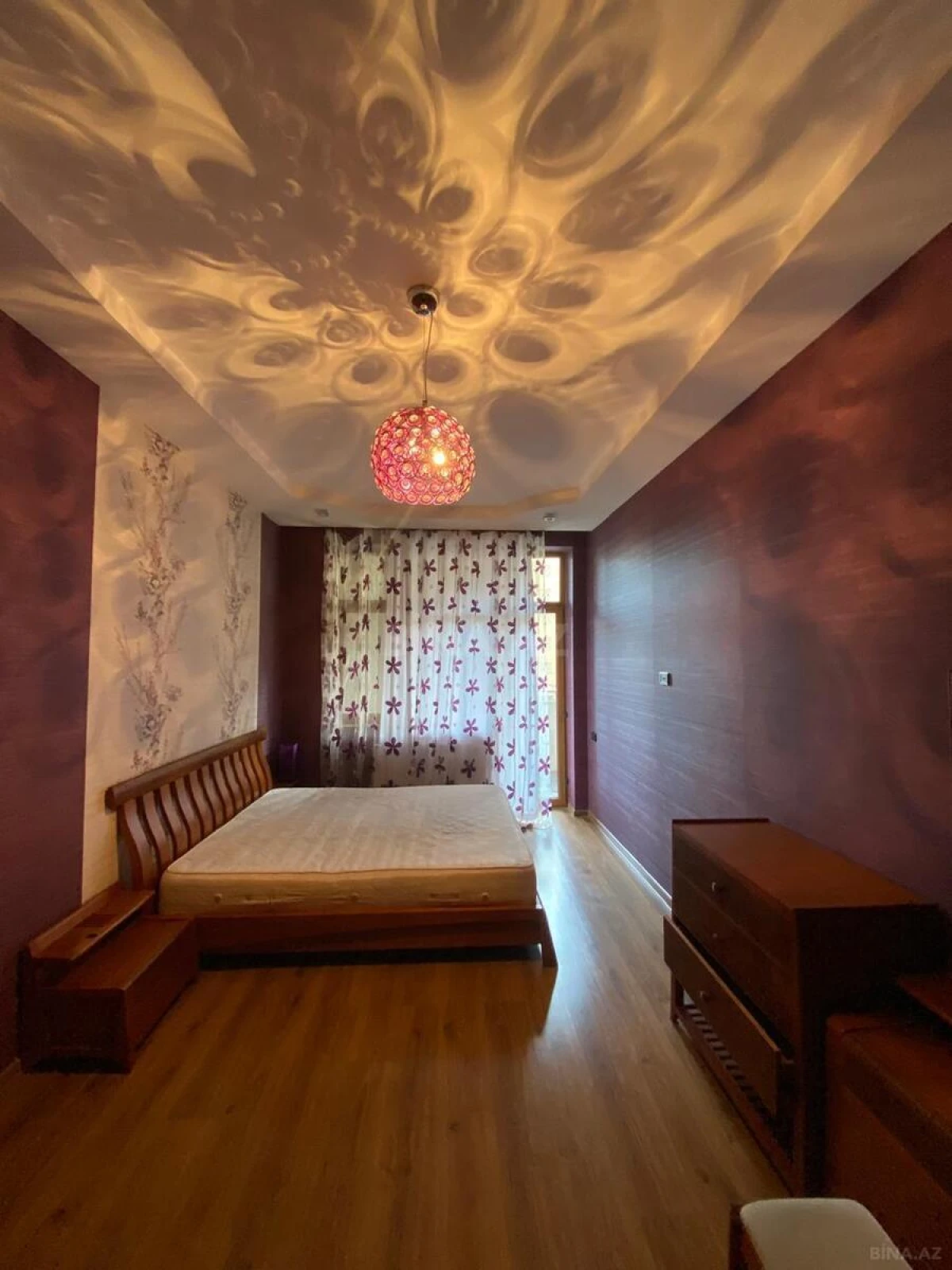 Kirayə verilir 3 otaqlı mənzil 170 m²