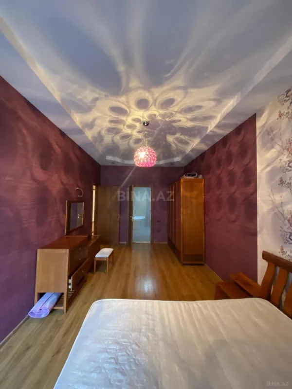 Kirayə verilir 3 otaqlı mənzil 170 m²