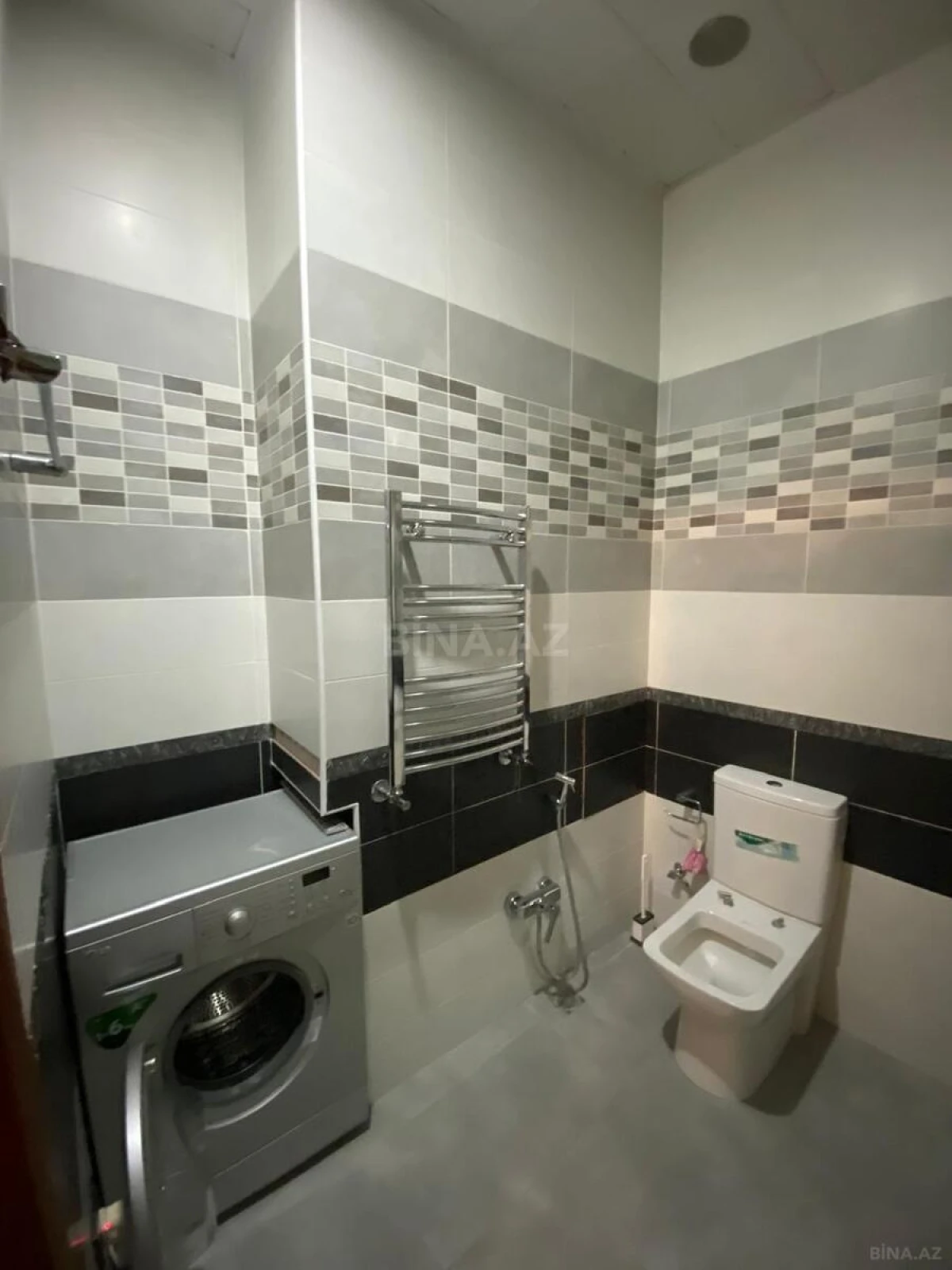 Kirayə verilir 3 otaqlı mənzil 170 m²