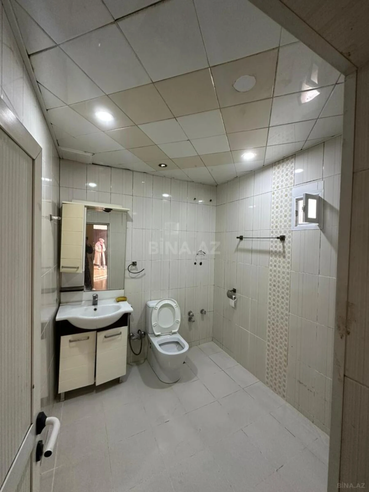 Kirayə verilir 2 otaqlı mənzil 65 m²