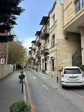 Kirayə verilir 2 otaqlı mənzil 65 m²