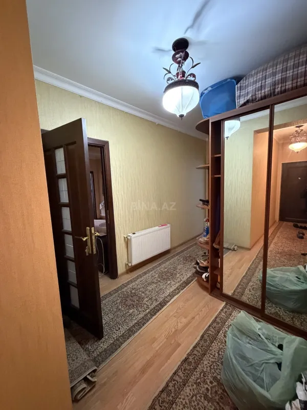 Satılır 2 otaqlı mənzil 73 m²