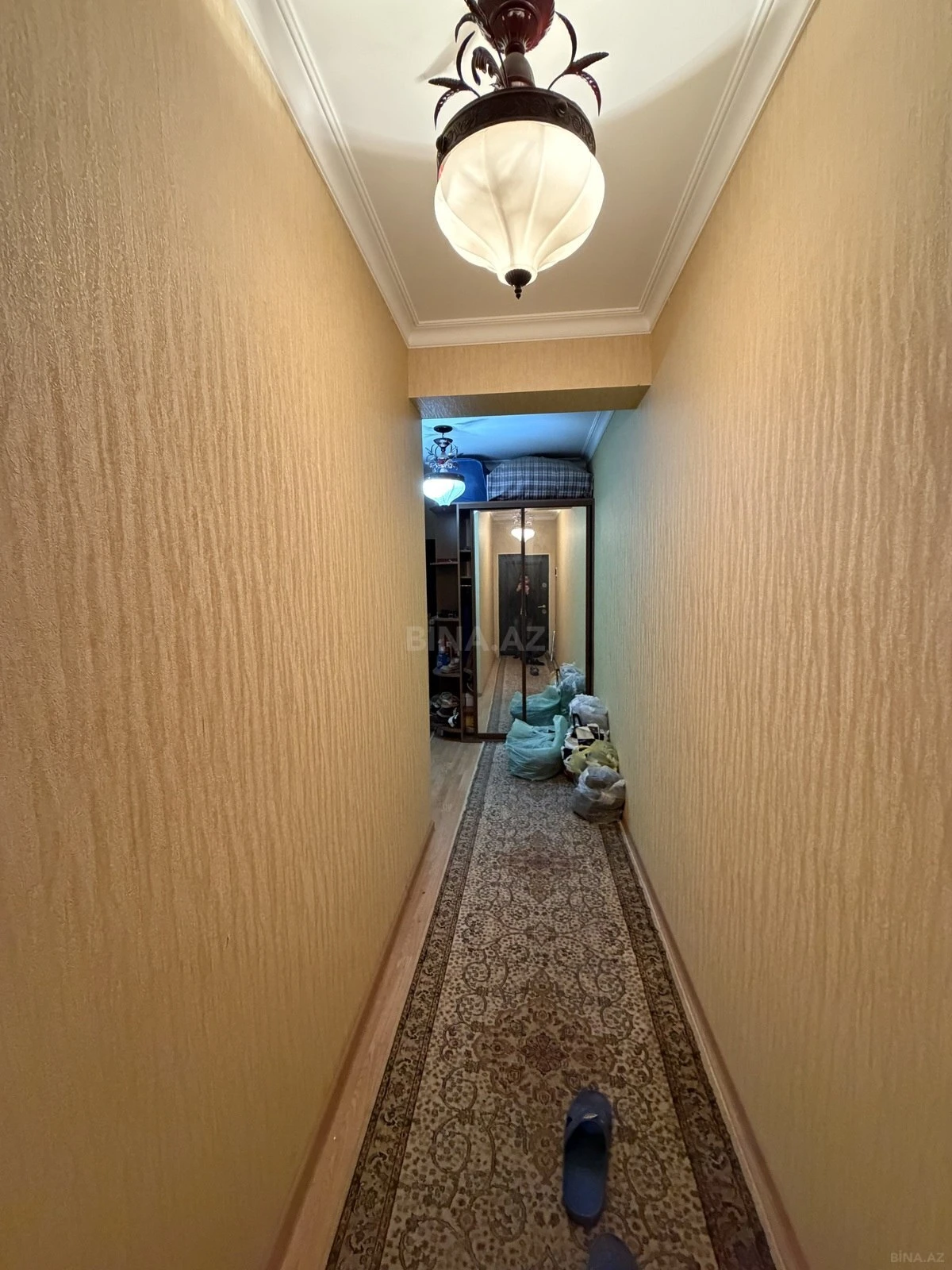 Satılır 2 otaqlı mənzil 73 m²