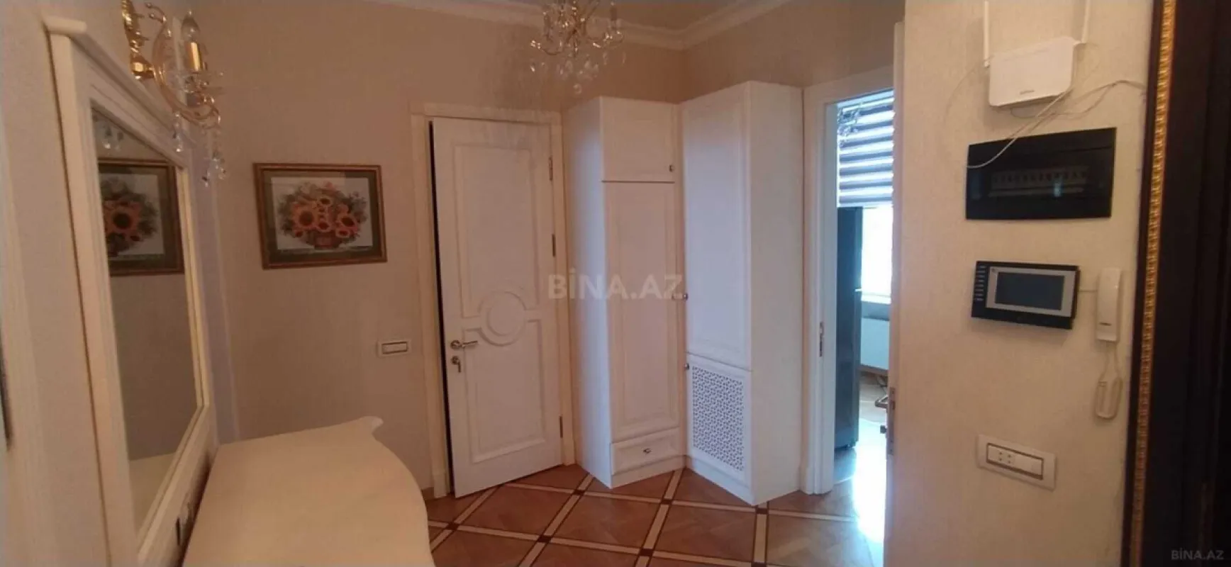 Kirayə verilir 2 otaqlı mənzil 60 m²