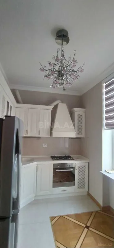 Kirayə verilir 2 otaqlı mənzil 60 m²