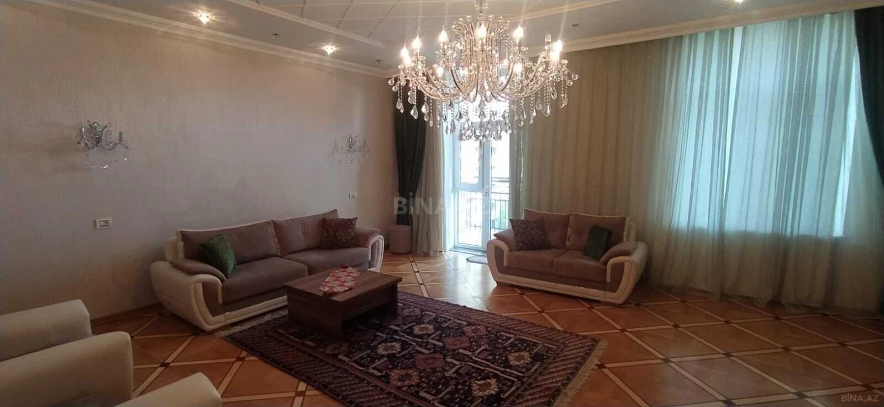 Kirayə verilir 2 otaqlı mənzil 60 m²