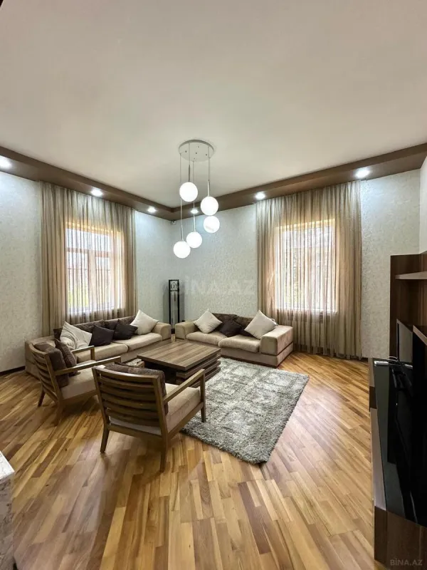 Kirayə verilir 6 otaqlı həyət evi 400 m²