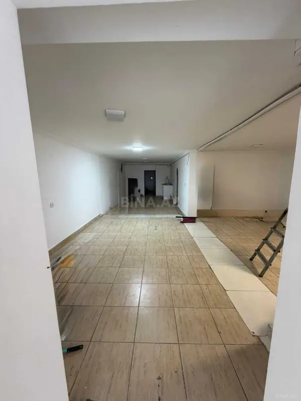 Kirayə verilir obyekt 180 m²