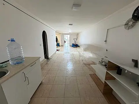 Kirayə verilir obyekt 180 m²