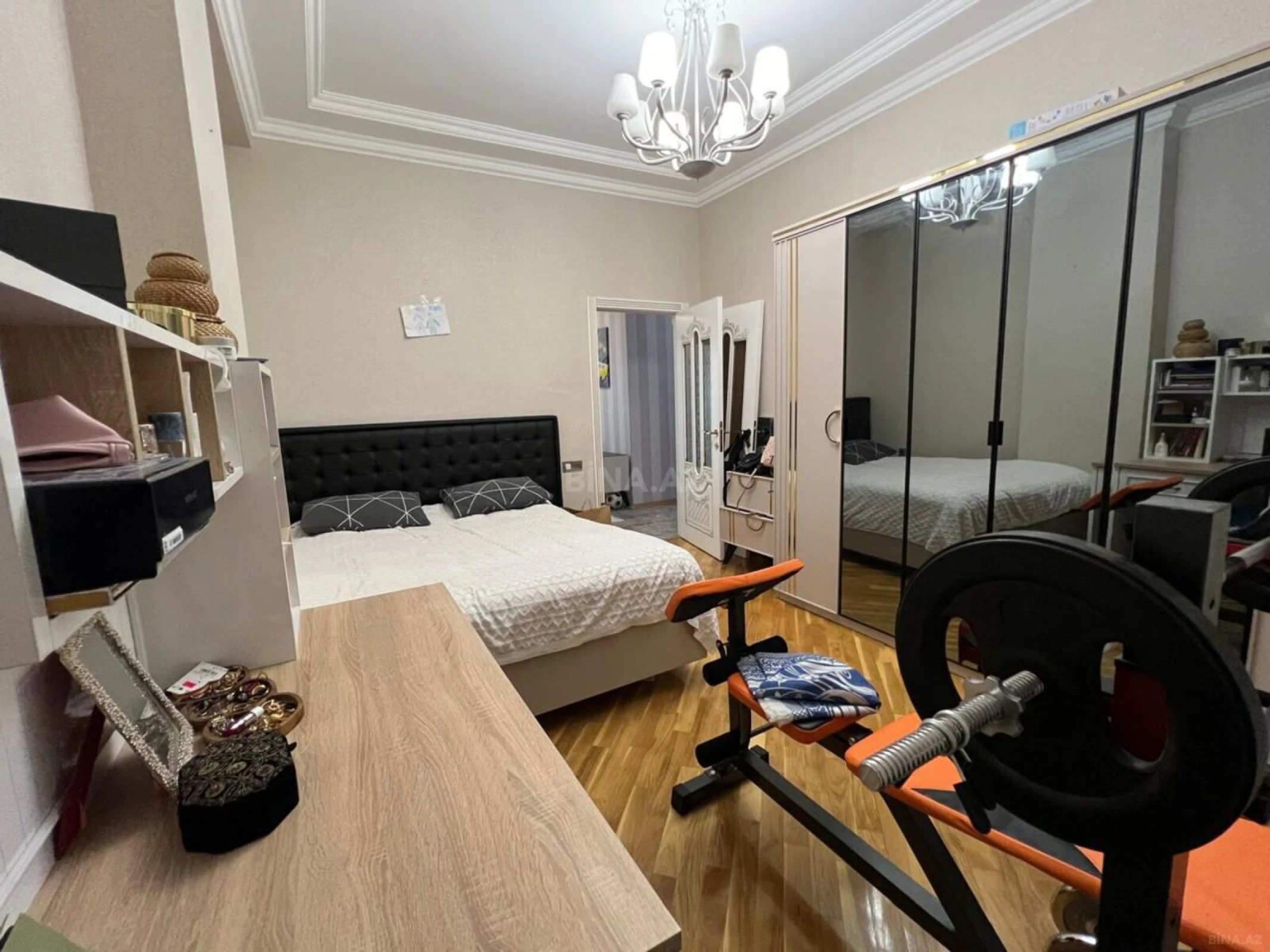 Satılır 3 otaqlı mənzil 96 m²