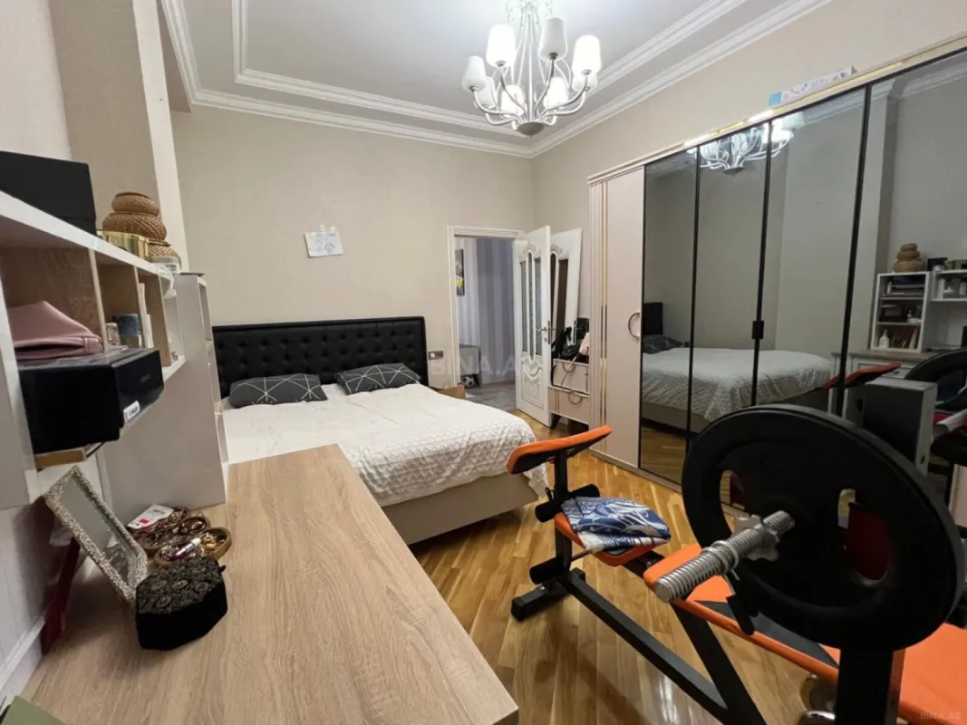Satılır 3 otaqlı mənzil 96 m²