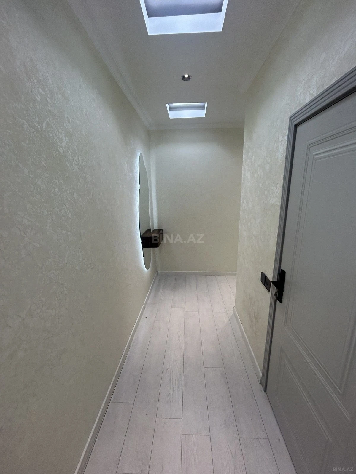 Satılır 2 otaqlı mənzil 55 m²