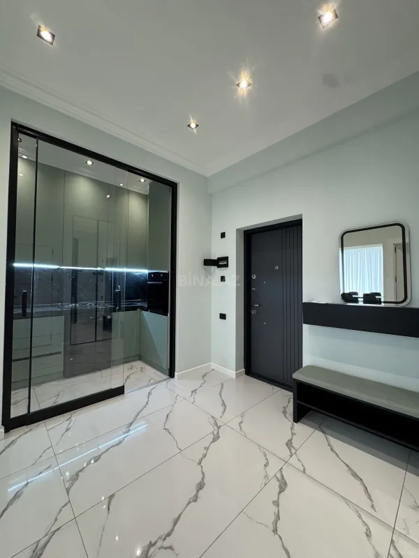 Kirayə verilir 2 otaqlı mənzil 75 m²