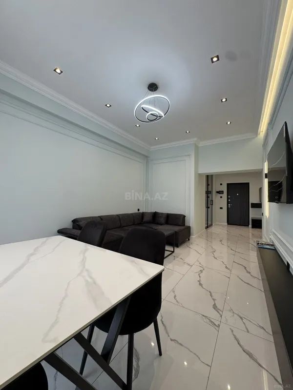 Kirayə verilir 2 otaqlı mənzil 75 m²