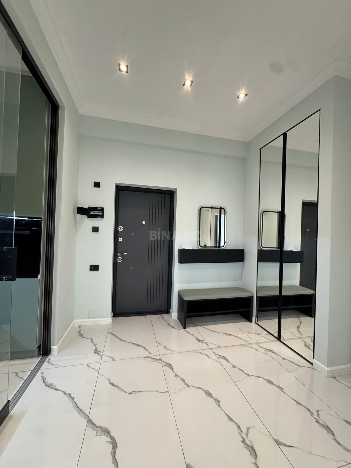 Kirayə verilir 2 otaqlı mənzil 75 m²
