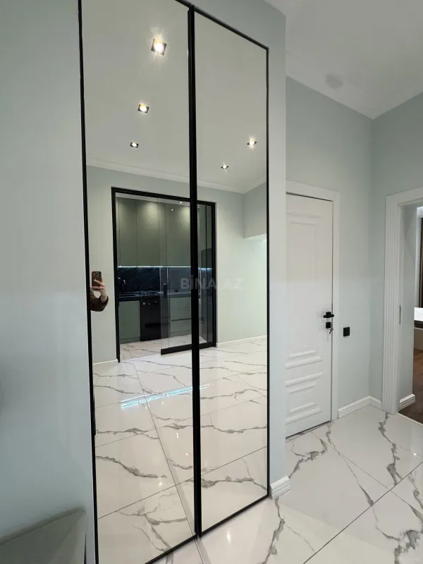 Kirayə verilir 2 otaqlı mənzil 75 m²