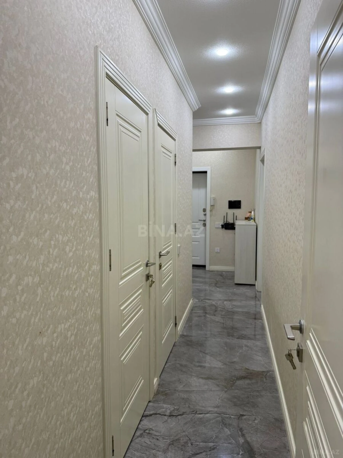 Satılır 2 otaqlı mənzil 70 m²