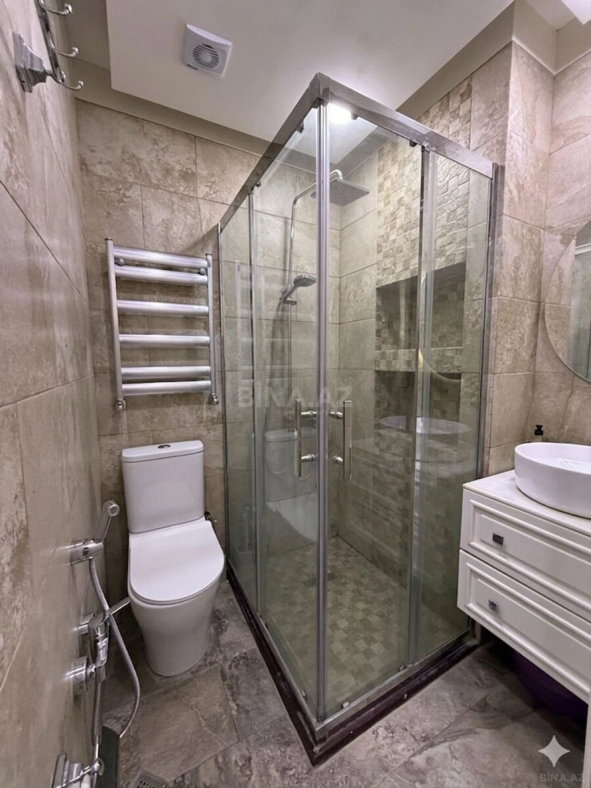 Satılır 2 otaqlı mənzil 70 m²