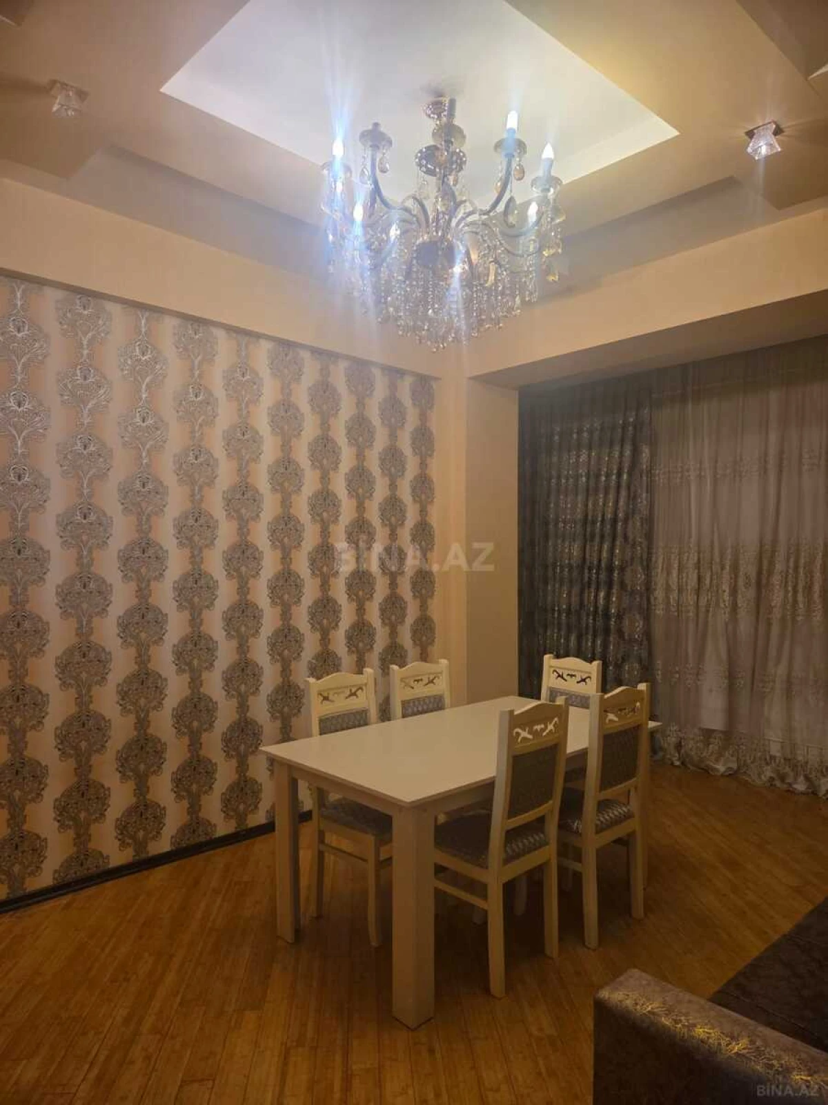Kirayə verilir 2 otaqlı mənzil 50 m²