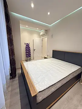 Kirayə verilir 2 otaqlı mənzil 100 m²
