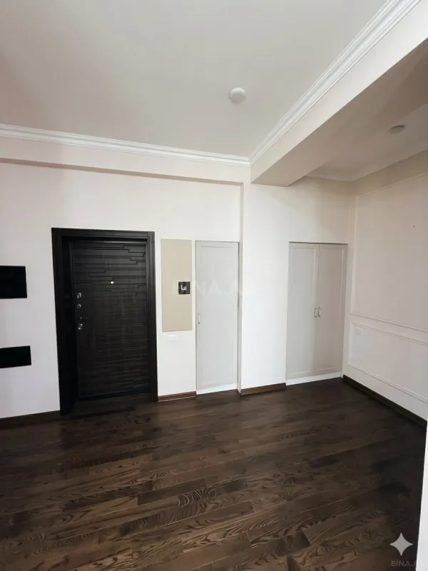 Satılır 3 otaqlı mənzil 120 m²